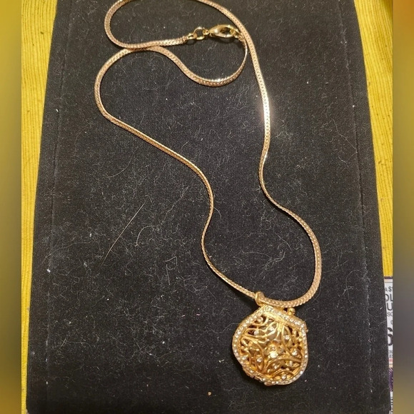 Rare vintage Cloud 9 iced out purse pendant watch - Picture 2 of 5